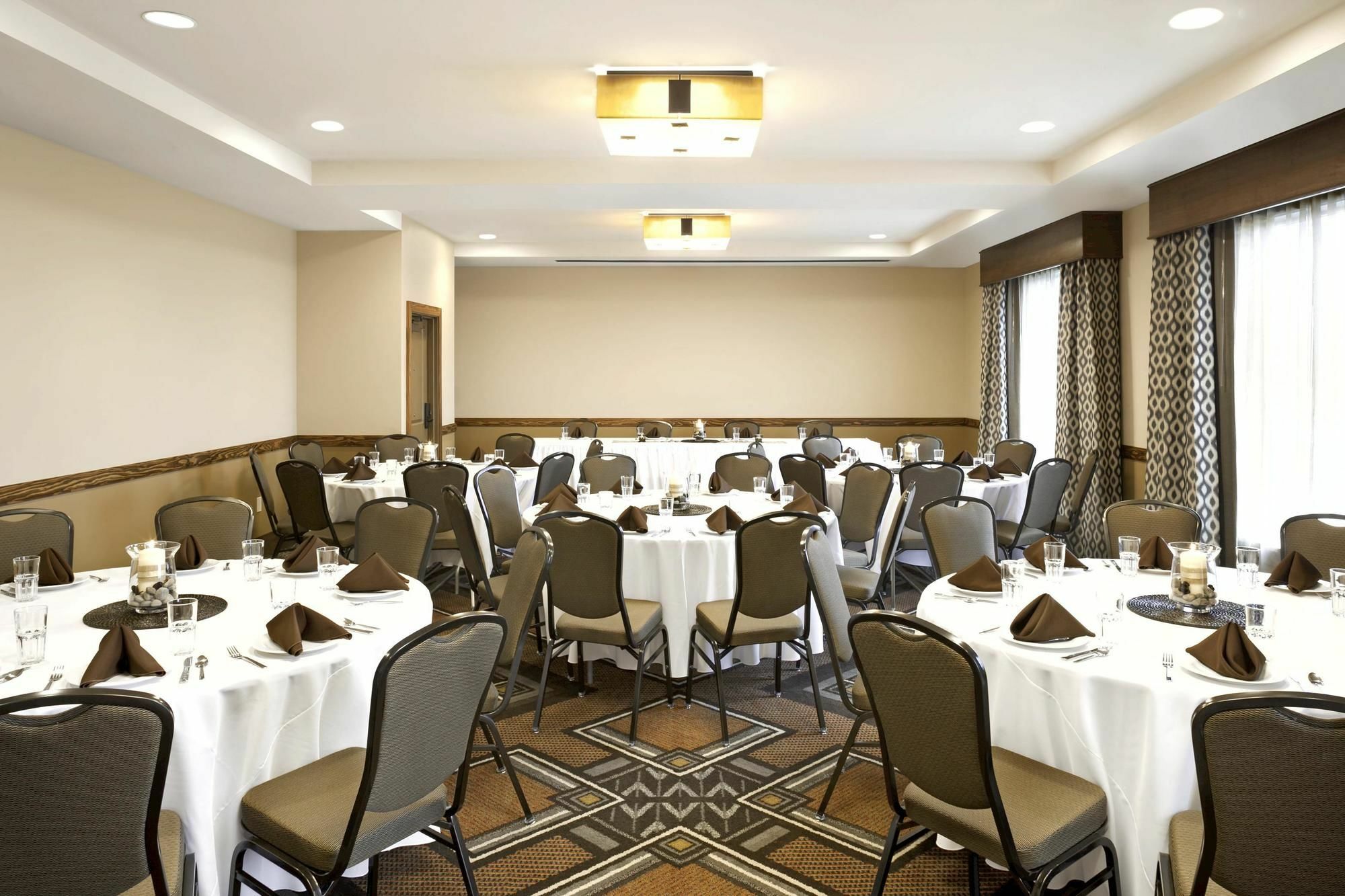 Homewood Suites By Hilton Kalispell Exterior foto
